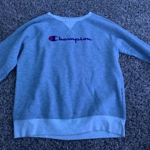 Champion/size medium